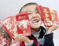 新生兒吃沒吃飽都可能吐奶，吃奶過量有3個表現